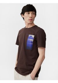 4f - T-shirt regular z nadrukiem męski. Kolor: brązowy. Materiał: bawełna. Wzór: nadruk #1