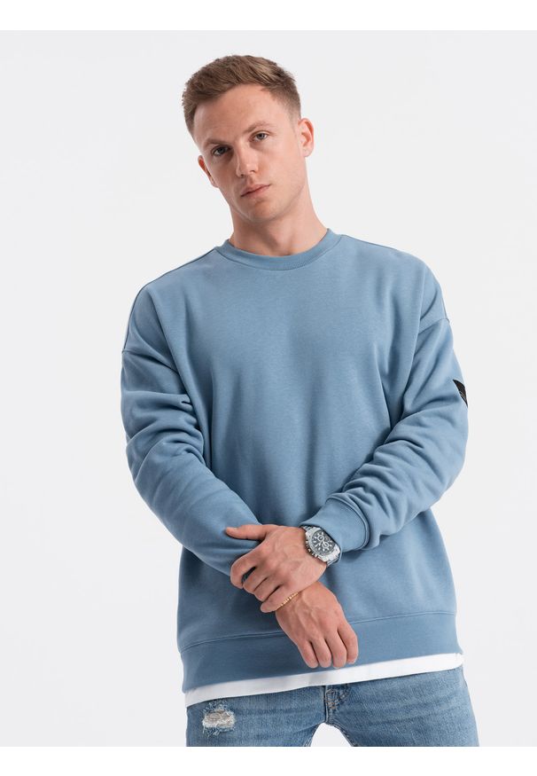 Ombre Clothing - Bluza męska OVERSIZE z imitacją koszulki - niebieska V5 OM-SSNZ-0126 - XXL. Kolor: niebieski. Materiał: bawełna, poliester. Styl: klasyczny
