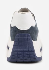 Renee - Granatowe Sneakersy ze Skóry Naturalnej na Platformie Cezella. Okazja: na co dzień. Kolor: niebieski. Materiał: skóra. Obcas: na platformie #9