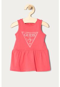 Guess - Sukienka dziecięca 62-96 cm. Kolor: różowy. Materiał: bawełna, dzianina. Wzór: nadruk. Typ sukienki: rozkloszowane #1