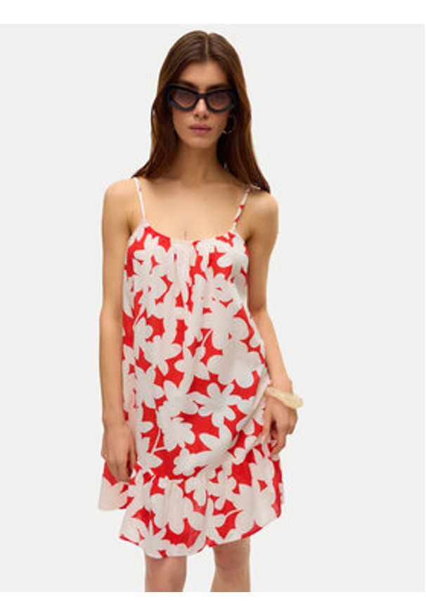 Vero Moda Sukienka letnia Dicthe 10323634 Czerwony Regular Fit. Kolor: czerwony. Materiał: bawełna. Sezon: lato
