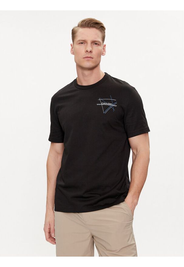 Calvin Klein T-Shirt Linear Graphic K10K112482 Czarny Regular Fit. Kolor: czarny. Materiał: bawełna