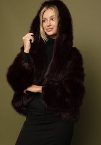 Born2be - Bordowa Kurtka Futerko z Kapturem i Kieszeniami Acantte. Okazja: na co dzień. Typ kołnierza: kaptur. Kolor: czerwony. Materiał: futro. Styl: casual, elegancki #5