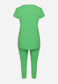 Born2be - Zielony Bawełniany Komplet w Sportowo-Casualowy Legginsy T-shirt z Nadrukiem Celka. Kolor: zielony. Materiał: bawełna. Wzór: nadruk #6