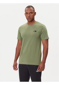 The North Face T-Shirt Half Dome Photo NF0A8EE9 Zielony Regular Fit. Kolor: zielony. Materiał: bawełna