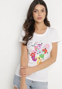 Born2be - Biało-Niebieski T-shirt z Bawełny z Ozdobnym Nadrukiem Zaromeira. Okazja: na co dzień. Kolor: biały. Materiał: bawełna. Wzór: nadruk. Styl: klasyczny, elegancki, casual #5