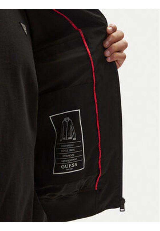 Guess Kurtka bomber M6RL09 WJ362 Czarny Regular Fit. Kolor: czarny. Materiał: syntetyk