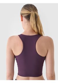 4f - 4F Crop top treningowy szybkoschnący damski - fioletowy XXL. Kolor: fioletowy. Materiał: włókno, elastan, dzianina, materiał, syntetyk. Długość rękawa: na ramiączkach. Wzór: gładki, jednolity, ze splotem. Sport: fitness