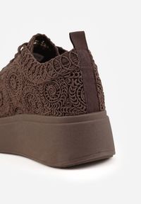 Renee - Brązowe Sneakersy Boho na Platformie Zdobione Plecionym Wzorem Abilama. Kolor: brązowy. Materiał: jeans, zamsz. Szerokość cholewki: normalna. Wzór: aplikacja. Obcas: na platformie #9