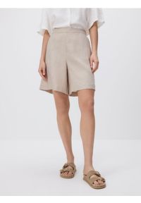 Reserved - Lniane szorty - beżowy. Kolor: beżowy. Materiał: len