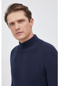 Selected Sweter bawełniany męski kolor granatowy z półgolfem. Okazja: na co dzień. Kolor: niebieski. Materiał: bawełna. Długość rękawa: raglanowy rękaw. Styl: casual #5