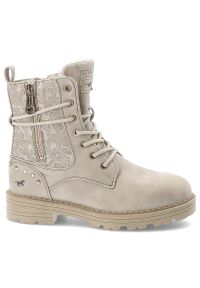 Beżowe Trzewiki Mustang Ocieplane Obuwie Damskie. Okazja: na co dzień. Zapięcie: sznurówki. Kolor: beżowy. Materiał: materiał, syntetyk. Szerokość cholewki: normalna. Wzór: aplikacja. Sezon: zima, jesień. Styl: casual, klasyczny #6
