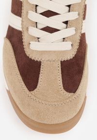 Born2be - Brązowe Sneakersy z Dwoma Paskami Evilirea. Okazja: na co dzień. Zapięcie: pasek. Kolor: brązowy. Materiał: dresówka #4