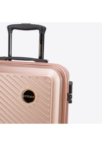 Wittchen - Duża walizka z ABS-u w ukośne paski pudrowy róż. Kolor: różowy. Materiał: poliester. Wzór: paski