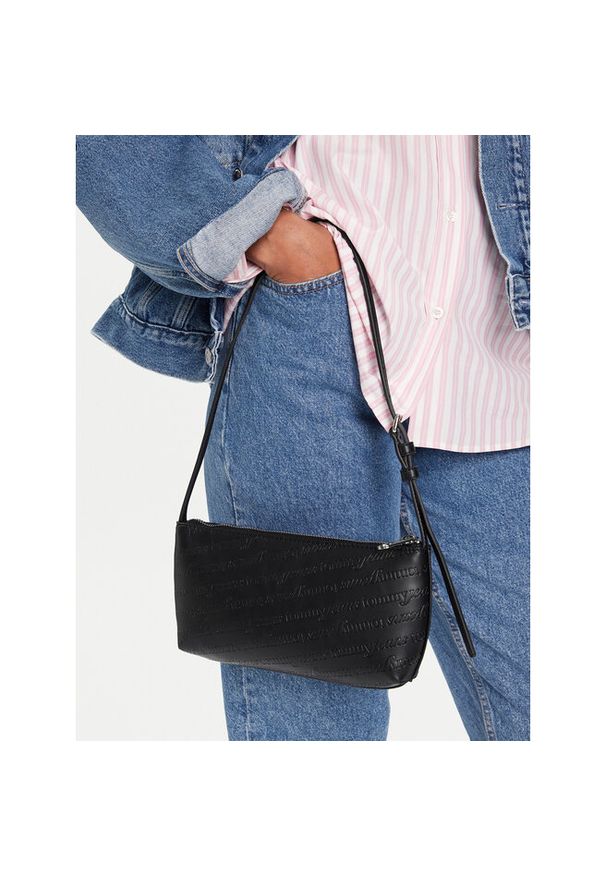 Torebka Tommy Jeans. Kolor: czarny