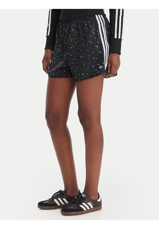 Adidas - adidas Szorty sportowe Satin KA2672 Szary Loose Fit. Kolor: szary. Materiał: syntetyk