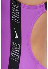 Nike jednoczęściowy strój kąpielowy Logo Tape kolor fioletowy miękka miseczka. Kolor: fioletowy. Materiał: skóra, materiał, włókno #5