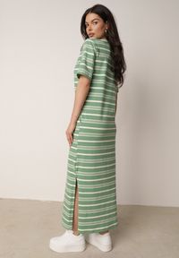 Born2be - Biało-Zielona Pudełkowa Sukienka z Bawełny w Poziome Paski Diove. Okazja: do pracy, na co dzień, na spacer. Kolor: biały. Materiał: bawełna. Wzór: paski. Typ sukienki: proste. Styl: klasyczny, casual #3