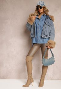 Renee - Niebiesko-Ciemnobeżowa Oversizowa Zimowa Kurtka Jeansowa z Bawełny z Ozdobnym Futerkiem Nicce. Kolor: niebieski. Materiał: futro, jeans, bawełna. Wzór: aplikacja. Sezon: zima #4