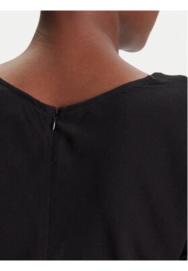 Desigual Sukienka codzienna Posinew 25WWVW26 Czarny Slim Fit. Okazja: na co dzień. Kolor: czarny. Materiał: wiskoza. Typ sukienki: proste. Styl: casual