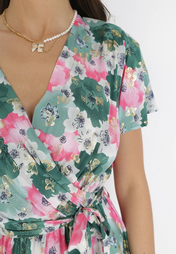 Born2be - Zielona Rozkloszowana Sukienka z Metaliczną Nitką i Wiązanym Paskiem Noldan. Kolor: zielony. Materiał: tkanina, wiskoza, materiał. Wzór: kwiaty