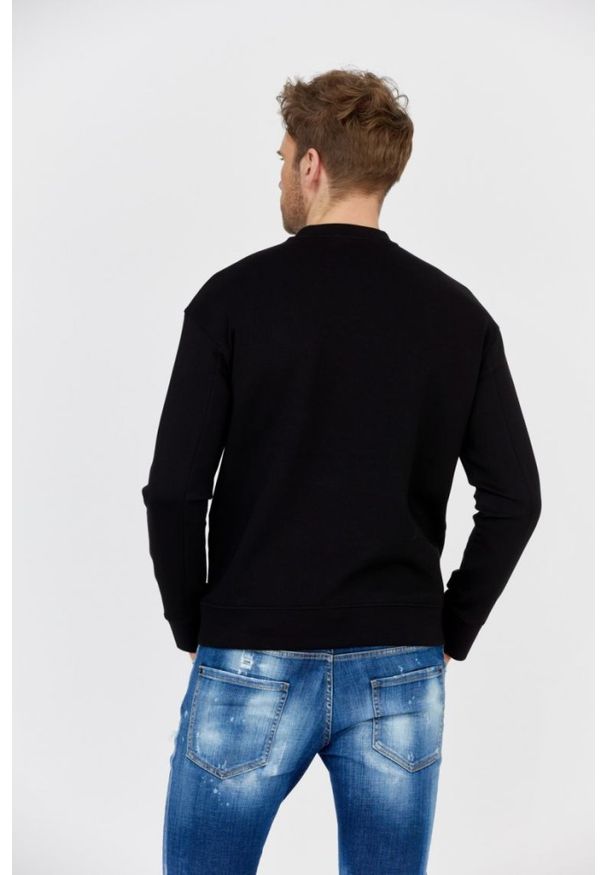 Emporio Armani - EMPORIO ARMANI Czarna bluza męska z aksamitnym logo, Rozmiar S. Kolor: czarny. Wzór: aplikacja