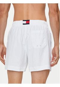 TOMMY HILFIGER - Tommy Hilfiger Szorty kąpielowe UM0UM03280 Biały Regular Fit. Kolor: biały. Materiał: syntetyk #4