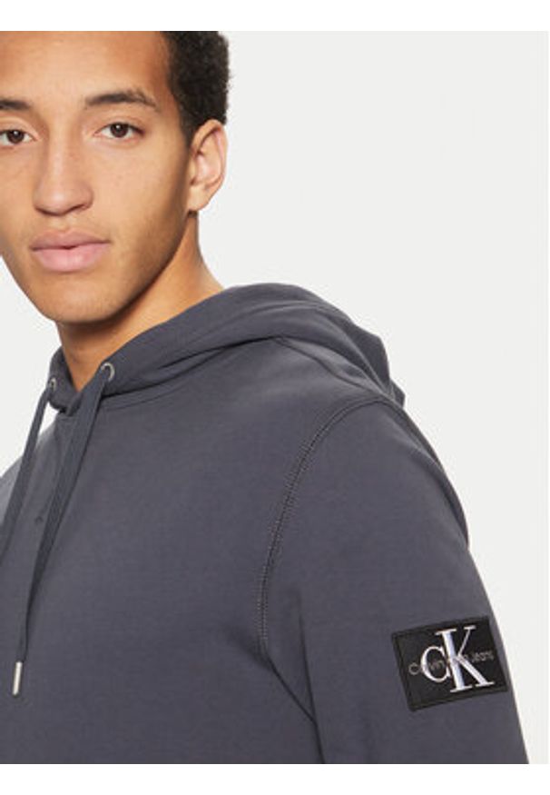 Calvin Klein Jeans Bluza J30J323430 Granatowy Regular Fit. Kolor: niebieski. Materiał: bawełna