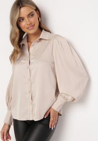 Born2be - Beżowa Koszula z Bufiastymi Rękawami Zapinana na Guziki Ozdobiona Koralikami Torlee. Kolor: beżowy. Wzór: aplikacja #2