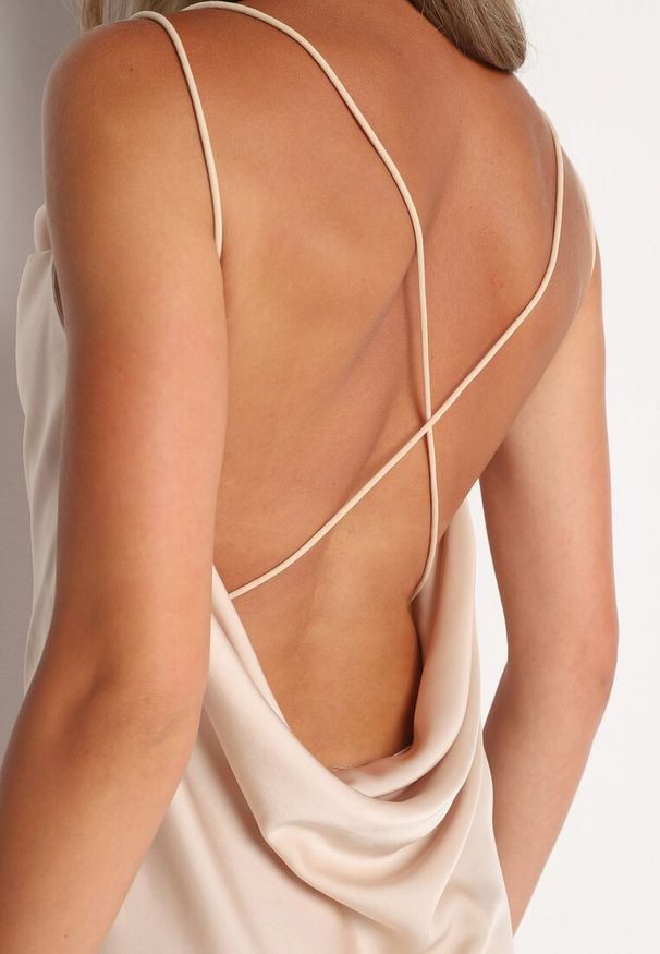 Born2be - Beżowa Sukienka na Cienkich Ramiączkach z Odkrytymi Plecami Napi. Kolor: beżowy. Długość rękawa: na ramiączkach. Typ sukienki: dopasowane. Styl: elegancki