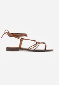 Born2be - Brązowe Wiązane Sandały Rzymianki o Fasonie Japonek z Metaliczną Ozdobą Cricketgrass. Okazja: na co dzień. Kolor: brązowy. Materiał: jeans, len, koronka. Wzór: aplikacja. Sezon: lato. Styl: boho, wizytowy, wakacyjny, casual, elegancki #5