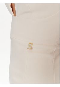 Elisabetta Franchi Sukienka koktajlowa AB-514-41E2-V300 Beżowy Slim Fit. Kolor: beżowy. Materiał: syntetyk. Styl: wizytowy #4