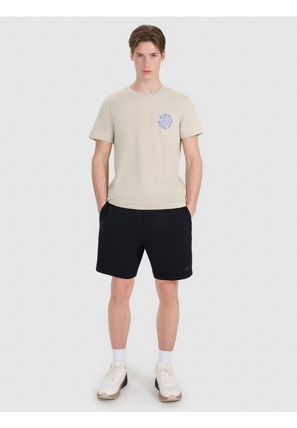 4f - 4F T-shirt regular z nadrukiem męski - beżowy XXL. Okazja: na co dzień. Kolor: beżowy. Materiał: dzianina, bawełna, jersey. Długość rękawa: krótki rękaw. Długość: krótkie. Wzór: nadruk. Styl: klasyczny, sportowy, casual