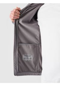 4f - 4F Kurtka softshell wiatroodporna membrana 5 000 męska - szara XL. Typ kołnierza: kaptur, kołnierzyk stójkowy. Kolor: szary. Materiał: softshell. Technologia: Windstopper. Sezon: zima. Sport: wspinaczka