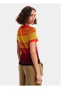 Desigual T-Shirt Dubai 24SWTK87 Pomarańczowy Regular Fit. Kolor: pomarańczowy. Materiał: wiskoza