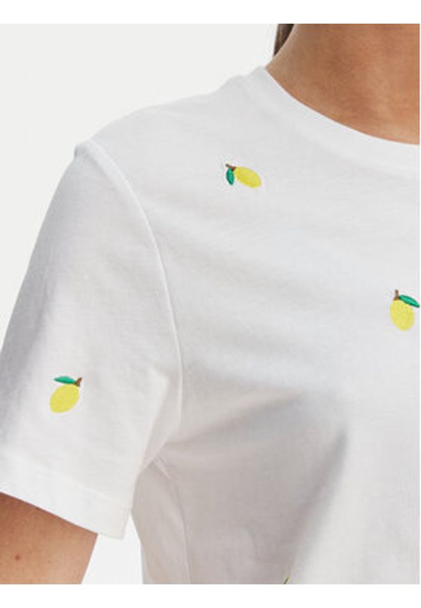 only - ONLY T-Shirt Ketty 15288473 Biały Regular Fit. Kolor: biały. Materiał: bawełna
