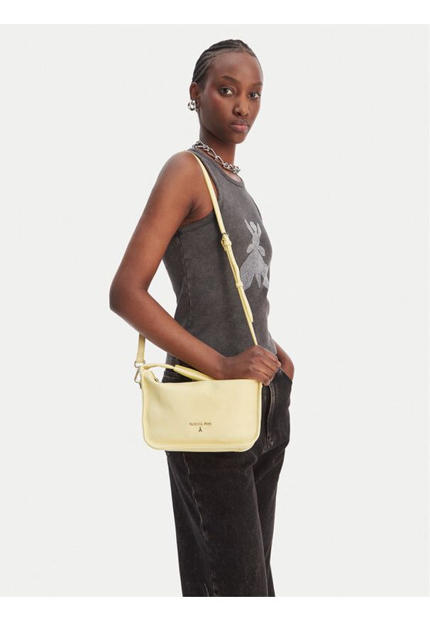 Patrizia Pepe Torebka 8B0316/L177-Y478 Żółty. Kolor: żółty. Materiał: skórzane