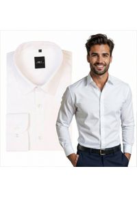 Mmer / Villaro - Koszule męskie - Biała koszula męska z długim rękawem Mmer 001. Typ kołnierza: kołnierzyk klasyczny. Kolor: biały. Materiał: tkanina, poliester, bawełna. Długość rękawa: długi rękaw. Długość: długie. Styl: klasyczny #1