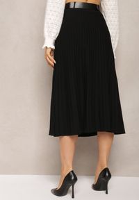 Renee - Czarna Midi Plisowana Spódnica z Gumką w Pasie i Paskiem z Ekoskóry Juara. Kolor: czarny. Materiał: wiskoza. Styl: klasyczny #5