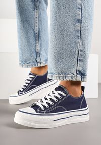 Born2be - Granatowe Klasyczne Trampki na Grubej Podeszwie Natileva. Okazja: na co dzień. Kolor: niebieski. Materiał: jeans. Szerokość cholewki: normalna. Styl: klasyczny