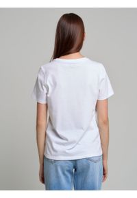 Big-Star - Koszulka damska biała Dorizi 101. Kolor: biały. Materiał: materiał, skóra, bawełna. Długość rękawa: krótki rękaw. Długość: krótkie. Wzór: gładki #5