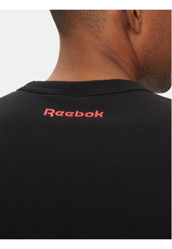 Reebok T-Shirt 100214159 Czarny Regular Fit. Kolor: czarny. Materiał: bawełna