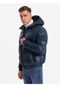 Ombre Clothing - Ciepła kurtka męska puffer ze ściągaczami – granatowa V2 - Rozmiar: L. Okazja: na co dzień. Typ kołnierza: kaptur. Kolor: niebieski. Materiał: guma, tkanina, poliester, materiał, syntetyk, nylon. Wzór: aplikacja. Sezon: zima. Styl: casual #3