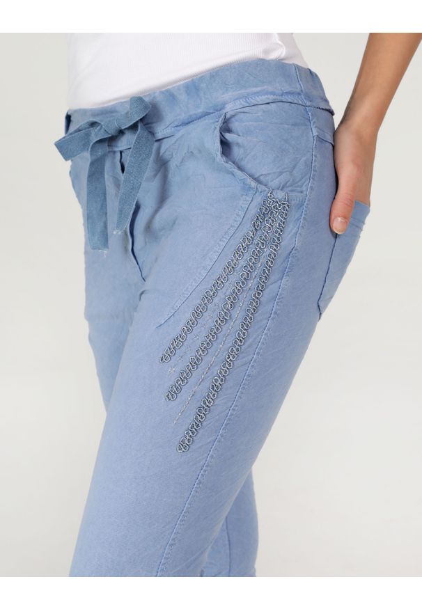 Unisono - SPODNIE ZE ŚCIĄGACZEM W PASIE 147-1159D JEANS. Materiał: jeans