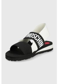 Love Moschino sandały damskie kolor czarny. Kolor: czarny. Materiał: materiał, guma. Obcas: na obcasie. Wysokość obcasa: niski #5