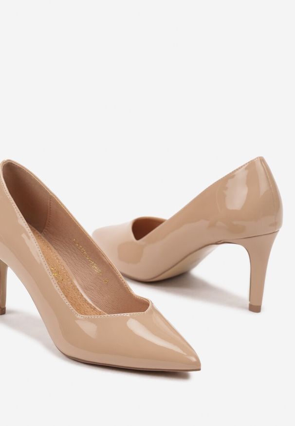 Renee - Ciemnobeżowe Eleganckie Czółenka na Szpilce z Wkładką ze Skóry Naturalnej Lerianna. Kolor: beżowy. Materiał: skóra. Obcas: na szpilce. Styl: elegancki