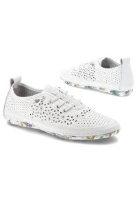 Półbuty damskie Artiker, cholewka ze skóry naturalnej licowej z ażurową perforacją na wiązanie, białe, 58C0378. Kolor: biały. Materiał: skóra. Szerokość cholewki: normalna. Wzór: ażurowy #7