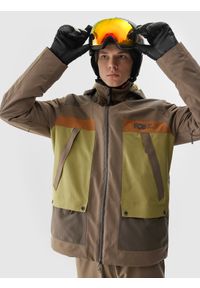 4f - Kurtka snowboardowa membrana 15000 męska - brązowa. Kolor: brązowy. Materiał: mesh, materiał, poliester. Sezon: zima. Sport: snowboard