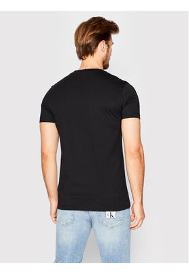 Calvin Klein Jeans T-Shirt J30J320935 Czarny Slim Fit. Kolor: czarny. Materiał: bawełna