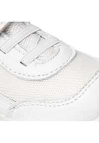 Primigi Sneakersy 1858200 S Biały. Kolor: biały. Materiał: materiał